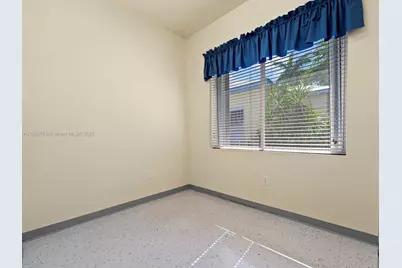 45 NW 4th St, Homestead, FL 33030 - Photo 9