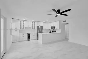 67 Newport D, Deerfield Beach, FL 33442 - Photo 3