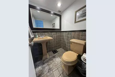 2750 NE 183rd St #2707, Aventura, FL 33160 - Photo 25