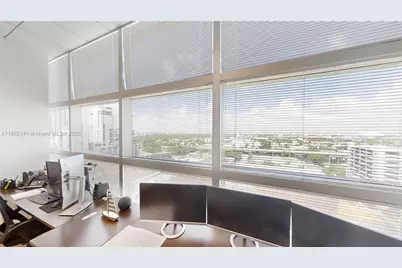 175 SW 7th St #1612, Miami, FL 33130 - Photo 3