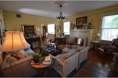 334 NE 26th Ter, Miami, FL 33137 - Photo 7