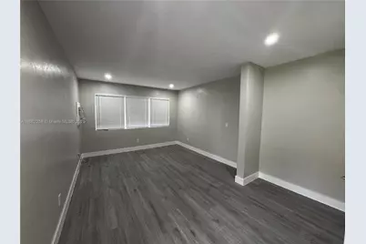 2377 NW 35th St #utilities included, Miami, FL 33142 - Photo 3