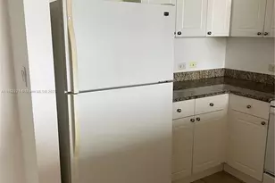 19501 W Country Club Dr, Aventura, FL 33180 - Photo 17