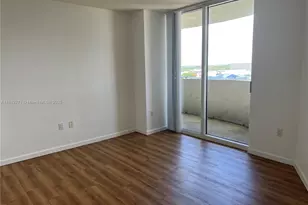 19501 W Country Club Dr, Aventura, FL 33180 - Photo 11