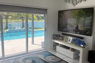 318 NE 31st Ave, Homestead, FL 33033 - Photo 25