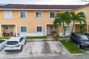 17472 SW 140th Ct, Miami, FL 33177 - Photo 3