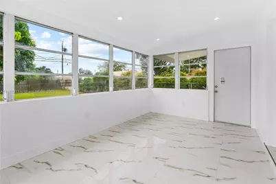 1770 NW 9th St, Homestead, FL 33030 - Photo 7