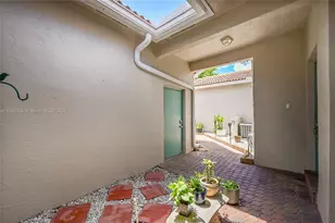 7401 S Aragon Blvd, Sunrise, FL 33313 - Photo 9
