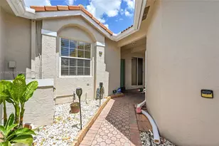 7401 S Aragon Blvd, Sunrise, FL 33313 - Photo 3