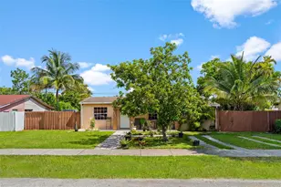 6233 Rodman St, Hollywood, FL 33023 - Photo 1