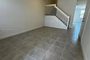 2325 NW 125 St, Miami, FL 33167 - Photo 3