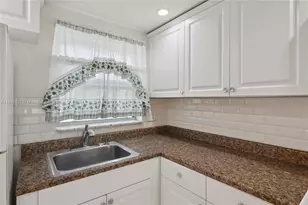 8135 Sunrise Lakes Blvd, Sunrise, FL 33322 - Photo 5