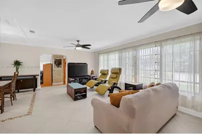 5240 Redwood Ct, Plantation, FL 33317 - Photo 11