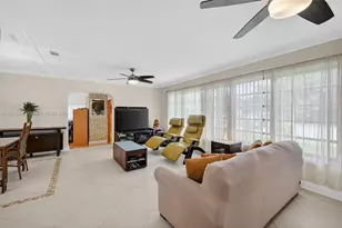 5240 Redwood Ct, Plantation, FL 33317 - Photo 11