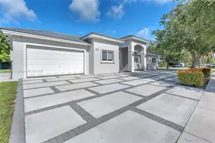 6402 SW 93rd Pl, Miami, FL 33173 - Photo 1