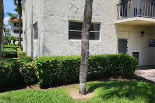 681 S Hollybrook Dr, Pembroke Pines, FL 33025 - Photo 21