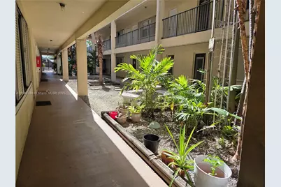 348 S Federal Hwy #5, Dania Beach, FL 33004 - Photo 11