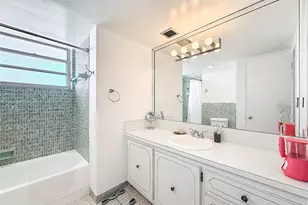 1401 NE Miami Gardens Dr, Miami, FL 33179 - Photo 23