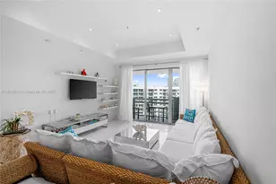 1500 Bay Rd, Miami Beach, FL 33139 - Photo 9