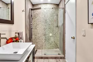 20350 Highland Lakes Blvd, Miami, FL 33179 - Photo 41