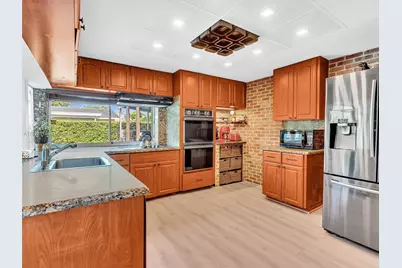 20350 Highland Lakes Blvd, Miami, FL 33179 - Photo 15