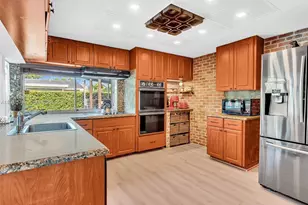 20350 Highland Lakes Blvd, Miami, FL 33179 - Photo 9