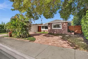 20350 Highland Lakes Blvd, Miami, FL 33179 - Photo 3