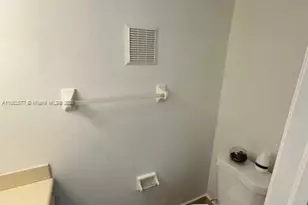 8600 SW 109th Ave, Miami, FL 33173 - Photo 13