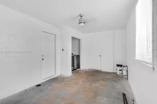 640 E Melrose Cir, Fort Lauderdale, FL 33312 - Photo 19