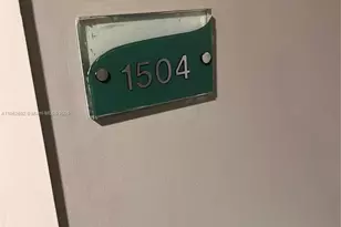 170 SE 14th St, Miami, FL 33131 - Photo 37