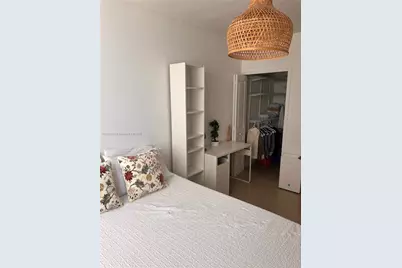 170 SE 14th St #1504, Miami, FL 33131 - Photo 11