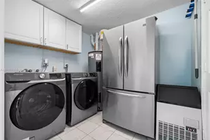 311 N Surf Rd, Hollywood, FL 33019 - Photo 65
