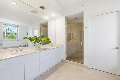 701 Crandon Blvd #302, Key Biscayne, FL 33149 - Photo 13