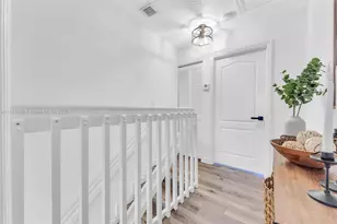 21245 NE 8th Pl, Miami, FL 33179 - Photo 31