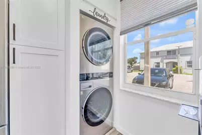 21245 NE 8th Pl #5, Miami, FL 33179 - Photo 33