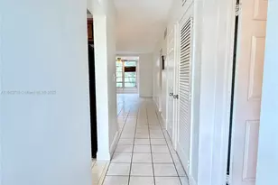 5495 NW 10th Ct, Plantation, FL 33313 - Photo 3