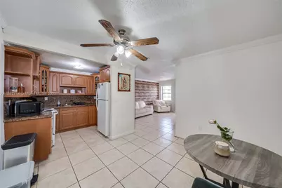 1221 SW 122nd Ave #215, Miami, FL 33184 - Photo 13