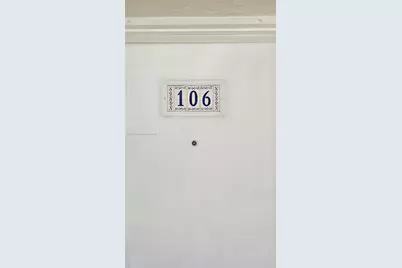 7900 Tatum Waterway Dr #106, Miami Beach, FL 33141 - Photo 3