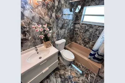 221 NE 24th St, Pompano Beach, FL 33064 - Photo 11