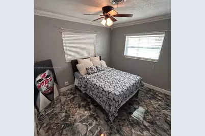 221 NE 24th St, Pompano Beach, FL 33064 - Photo 13