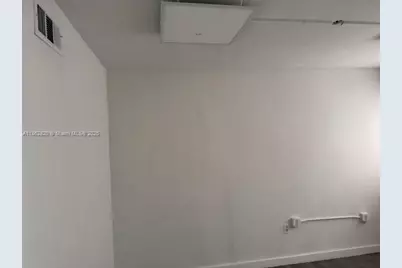 6851 NW 37th Ct, Hialeah, FL 33147 - Photo 5