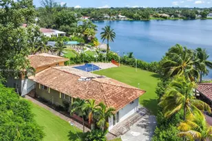 4399 SW 89th Ave, Miami, FL 33165 - Photo 1