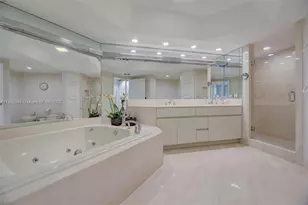 3000 E Island Blvd, Aventura, FL 33160 - Photo 17