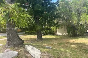 4445 N Michigan Ave, Miami Beach, FL 33140 - Photo 1