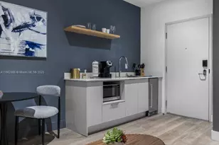 239 SW 9th St, Miami, FL 33130 - Photo 5