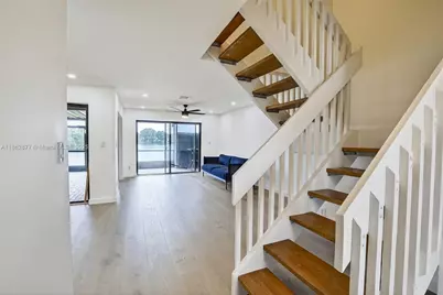 340 SW 97th Ave, Pembroke Pines, FL 33025 - Photo 11