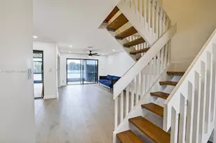 340 SW 97th Ave, Pembroke Pines, FL 33025 - Photo 11