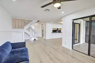 340 SW 97th Ave, Pembroke Pines, FL 33025 - Photo 19