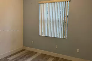 4279 NE 10th Ct, Homestead, FL 33033 - Photo 7