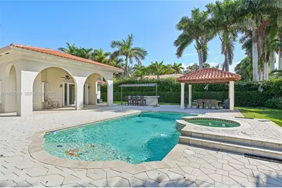 8100 SW 179th St, Palmetto Bay, FL 33157 - Photo 11